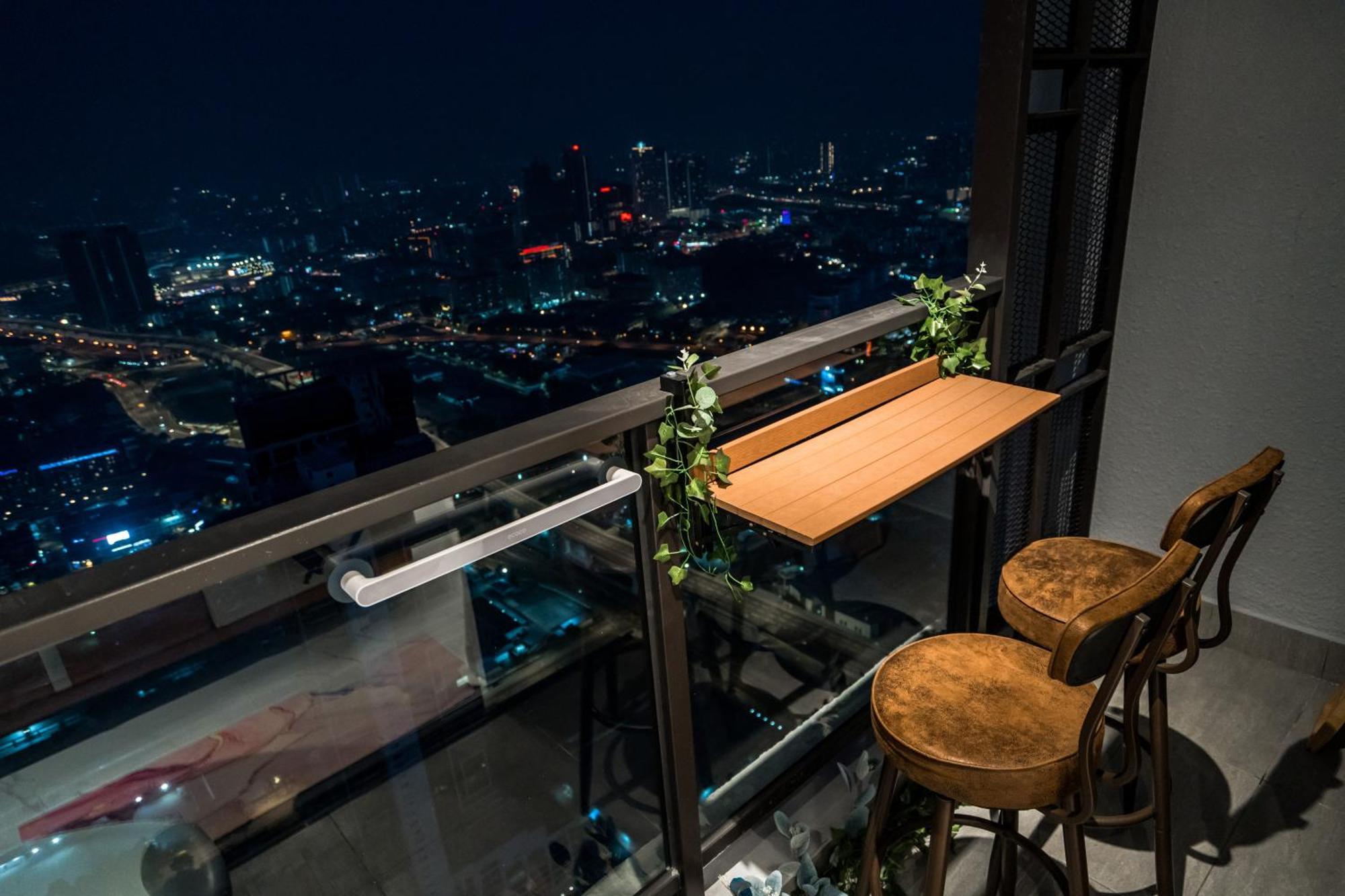 Skyscraper 65 Kl Highest Outdoor Bathtub Luxury Lavish Designer Suite Penthouse Lv65 吉隆坡 外观 照片
